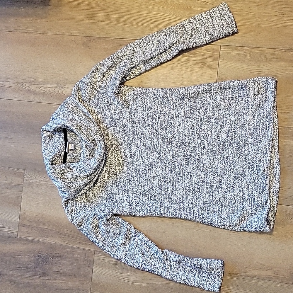 Gray sweater